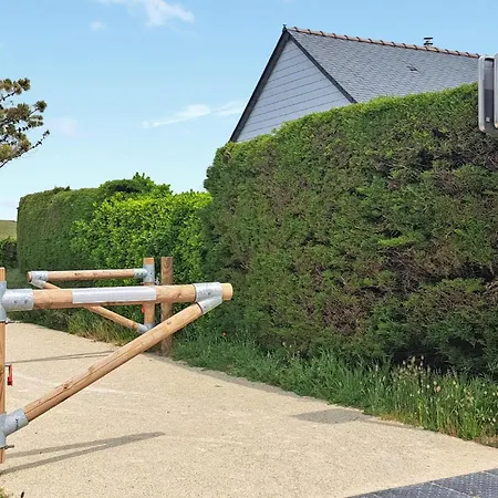 2 Bedroom Stunning In * Créances