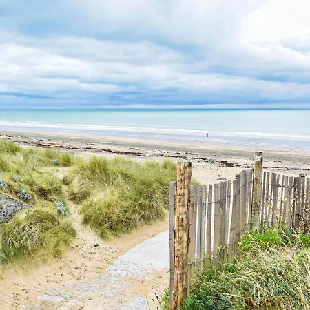 2 Bedroom Stunning In * Créances