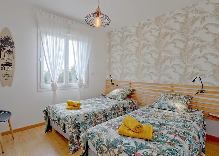 2 Bedroom Stunning In * Créances