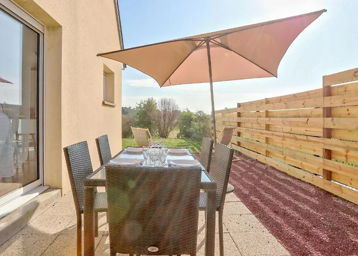 2 Bedroom Stunning In * Créances